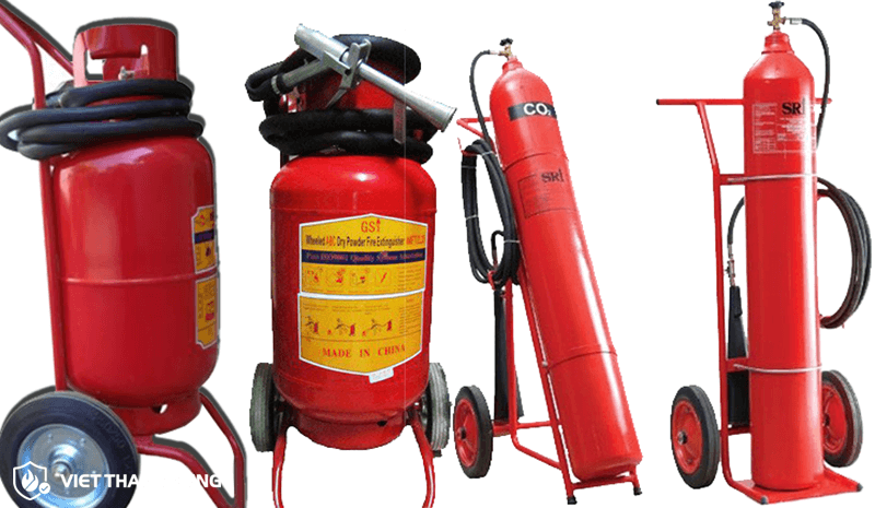 Cách sử dụng bình chữa cháy dạng bột đối với bình xe đẩy