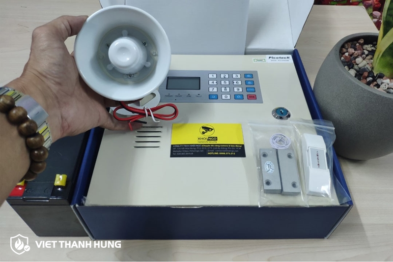 Bộ trung tâm báo động